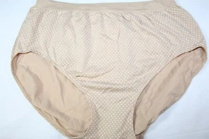 942X10 Champion 803J Comfort Revolution Seamless Brief w Lace Trim 10/11 Beige - Picture 1 of 2