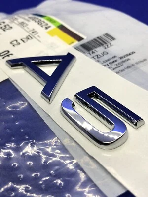 Logo Stemma Monogramma Audi A5 Cromo Cofano Originale 8T08537412ZZ Nuovo - Immagine 1 di 4