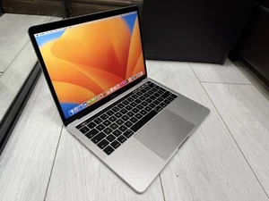 Apple MacBook Pro Retina 13.3" 2017 - 512GB SSD 8GB Ram 3.1GHz Core i5 - Silver - Picture 1 of 17