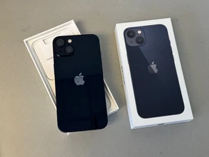 NUOVO smartphone Apple iPhone 13 128 GB sbloccato nero mezzanotte A2482 in scatola 5G - Foto 1 di 1