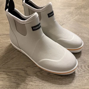 TerraTrax Herren Größe 9 Wasserdicht Deck Stiefel Anti-Rutsch für Angeln Bootfahren Beige - Bild 1 von 5