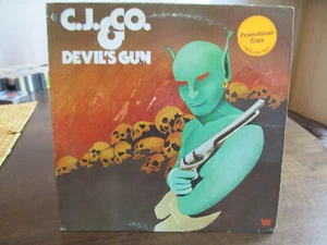 C.J. & Co - Devil's Gun - 1977 Westbound Records VG+ Wax G Cover $3.95 - Imagen 1 de 4