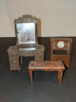 老式Renwal娃娃屋家具棕色镜面抽屉梳妆台收音机 — 第 1/3 张图片