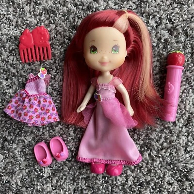 Muñeca y accesorios Strawberry Shortcake 2010 Berry Blends Foto 1 de 4