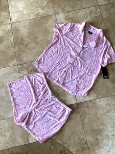NEU MIT ETIKETT GRÖSSE L JONES NY 2-TEILIGES WEICHES RET $ 52,00 STRICK SHORTIE PYJAMA SET, PINK, FLIEDER, WEISS FL - Bild 1 von 10