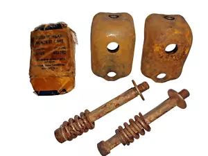 1937-1946 Chevrolet Utility Truck: NOS Rear Engine Mount Brackets Kit 602790 - Picture 1 of 4