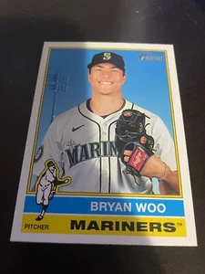 2024 Topps Heritage - Variazione di scambio colore Bryan Woo #245 (RC) - Foto 1 di 1