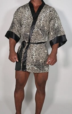 BATA FREDERICK'S OF HOLLYWOOD TALLA ÚNICA (CON CINTURÓN) Foto 1 de 4