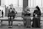 Photo Poster Julia Roberts eating gelato on bench Elizabeth Eat Pray Love CL3793