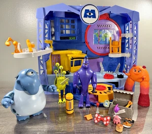 Imaginext Disney Pixar Monsters University Scare Factory Playset w/ EXTRAS! - Picture 1 of 21