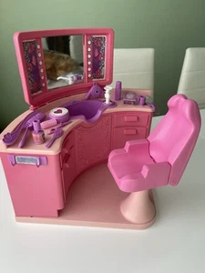 Barbie MATTEL 4839  Schönheitssalon von 1983 - Bild 1 von 3