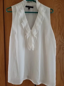 White House Black Market ivory 100% silk V Neck tank top blouse 14 - Picture 1 of 4
