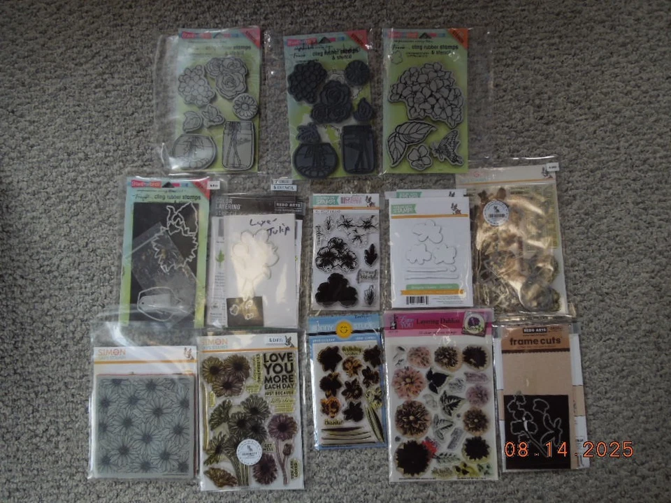 02 LOTE DE 11 FLORES SIMON DICE SUNNY HERO ARTS TIM HOLTZ TÚ ELIGES Foto 1 de 1