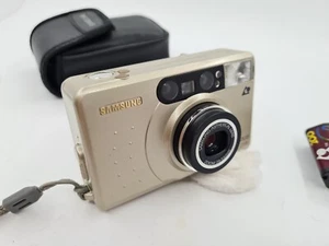 Samsung Rocas 210 Zoom 28-56mm Point & Shoot Film Camera 35mm Film Lid Broken - Picture 1 of 11
