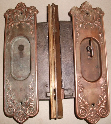 Fancy ASTRAGAL Pocket Door Locks+KEY 7 1/2"x 1 1/8"x 1/8"T CORBIN-not match face Cover