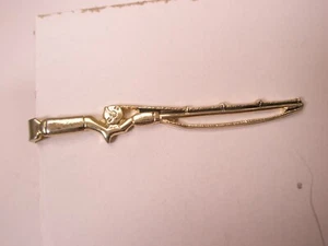 Fishing Pole Spinning Casting Rod Vintage Tie Bar Clip fly bait angler sports - Picture 1 of 5