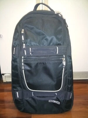 Equipaje de mano con ruedas de viaje OGIO Performance negro usado en excelente estado Foto 1 de 4