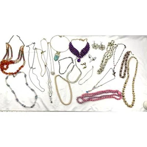 Bulk Jewelry Lot Estate VTG - Modern Wearable 1.8 LB Necklace Earrings - Picture 1 of 15