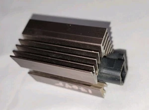 1995-1999 CHEVROLET TAHOE SUBURBAN DAY TIME RUNNING LIGHTS MODULE OEM 10094705 - Picture 1 of 3