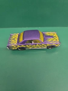 Hot Wheels '65 Pontiac GTO Viola con Fiamme Giallo Verde HW Fiamme Serie Sciolte - Foto 1 di 3