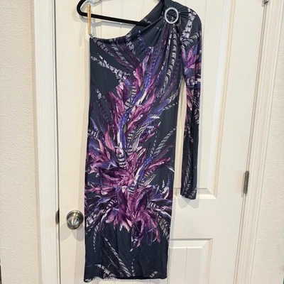 Vestido midi Just Cavalli estampado de plumas un hombro Roberto Cavalli aprox pequeño Foto 1 de 4