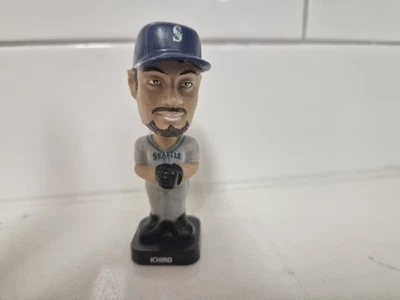 Ichiro Suzuki Seattle Mariners Mini Bobble Head MLB recuerdos de béisbol 2003 Foto 1 de 4