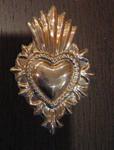 EX VOTO CUORE IN METALLO ARGENTATO - Foto 1 di 1