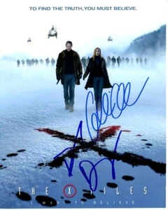 GILLIAN ANDERSON and DAVID DUCHOVNY Signed Autographed 8x10 THE X FILES Photo - Picture 1 of 1