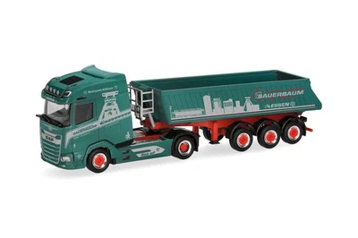 HERPA, DAF XG 4x2 con cassone ribaltabile a 3 assi SAUERBAUM, 1/87,  HER319829 - Immagine 1 di 4