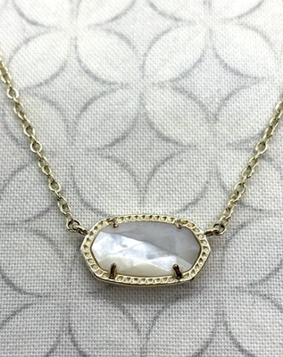 Collar Kendra Scott Elisa Marfil Madreperla Tono Dorado Usado Foto 1 de 4