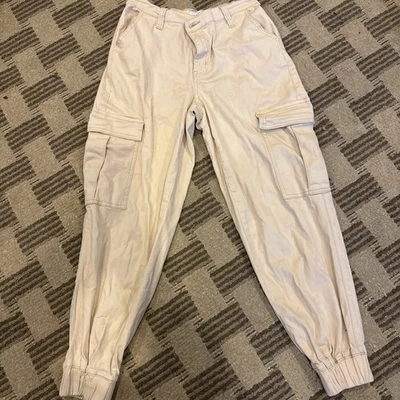 Pantalones cargo Rue 21 talla mediana Foto 1 de 2