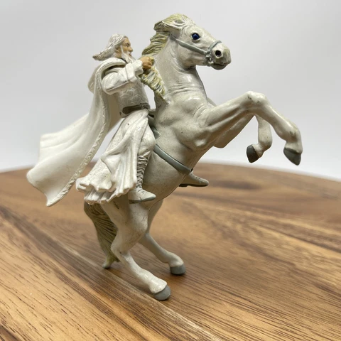 Lord of the Rings Armies of Middle Earth Gandalf The White on Shadowfax Figure Cover