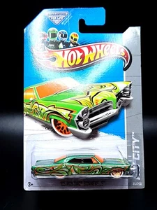 GREEN 2013 Hot Wheels '65 PONTIAC BONNEVILLE #35 - HW City - Picture 1 of 6