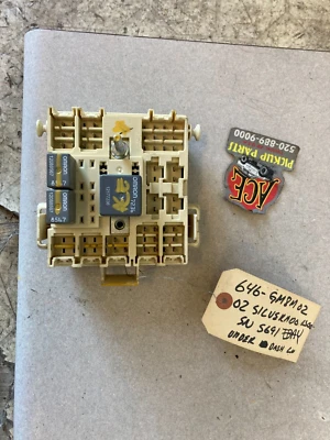 99-02 Chevy Silverado GMC Sierra Suburban Under Dash Fuse Relay Box 15770992-01 Foto 1 de 4