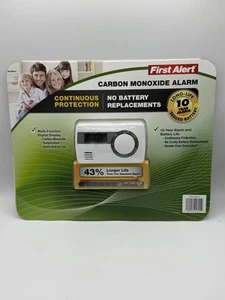 First Alert Carbon Monoxide Alarm w/ 10 Year Battery and Alarm Life NEW SEALED  - Picture 1 of 3