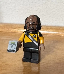 Lego Lieutenant Worf Minifiguren aus Star Trek USS Enterprise 10356, in HAND - Bild 1 von 4