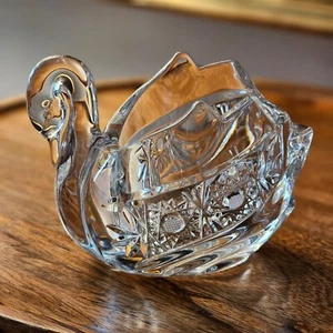 4-1/2" Crystal "Swan" Design Caviar Bowl "Queenlace cut 500PK" Bohemia Crystal - Picture 1 of 9