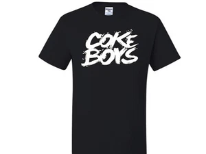 CAMISETA DE COKE BOYS MMG French Montana NWA YMCMB rap hip hop JERZEES SM a 5XL - Imagen 1 de 12