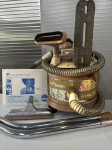 Spazzatrice sottovuoto a bidone modello Queen 31 vintage - Foto 1 di 24