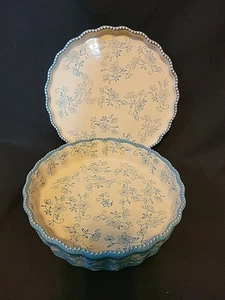 Temp-Tations Floral Lace Blue 10" Scalloped Casserole Quiche Dish & Lid-it Tray - Picture 1 of 10