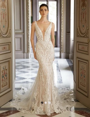 Élysée Bridal / Aaliyah / size 4 / Ivory / Nude / New W/tags / Floor Sample - Image 1 of 4