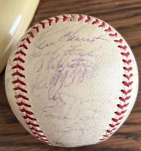 1963 LOS ANGELES ANGELS SIGNED BALL! 29 SIGNATURES! GREAT EARLY ANGELS BALL!!! - Picture 1 of 6