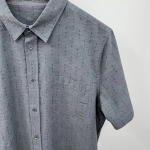 Vuori Shirt Men M Gray Bridge Geometric Short Sleeve Button Up Stretch V184 - Picture 1 of 9