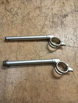 Semimanubri originali Triumph Daytona 675 '06-08 - Immagine 1 di 3