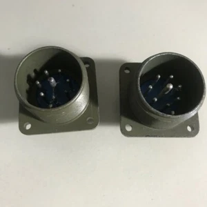 Two (2) Amphenol MS3102A18-8P, panel mount connectors. - Picture 1 of 2