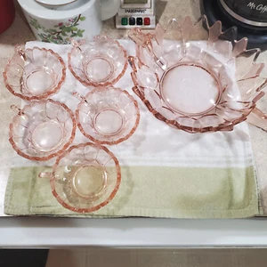 1930's German Art Deco Pink Glass Plate Service - Bild 1 von 5
