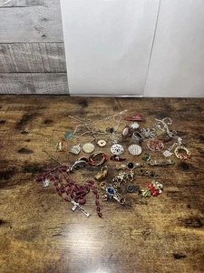 Lote de joyas chatarra. De colección a moderno. Avon, Giovanni y sin marca. Most RTW - Imagen 1 de 24