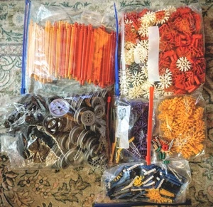 K'nex lot mixed bulk 1000 pieces, Wheels, Rods, Connectors. - Picture 1 of 4
