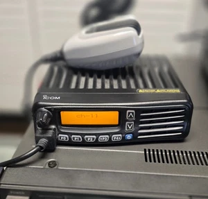 ICOM VHF ANALOG/DIGITAL FDMA/NXDN/IDAS MOBILE TWO WAY RADIO IC-F5061D - Picture 1 of 13