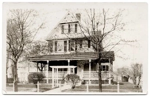 Antique RPPC Babylon-Long Island, New York Home Ryder Ave - Picture 1 of 2